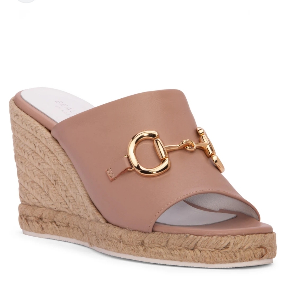 BEAUTIISOLES by Robin Shreiber Norma Leather‎ Slip On Wedge